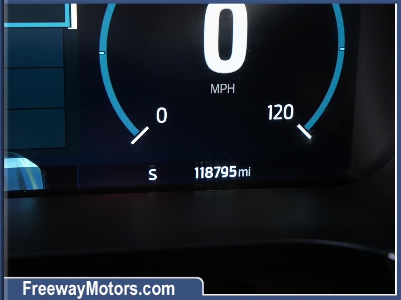 Ford F-150 Lariat SuperCrew 4WD 2022