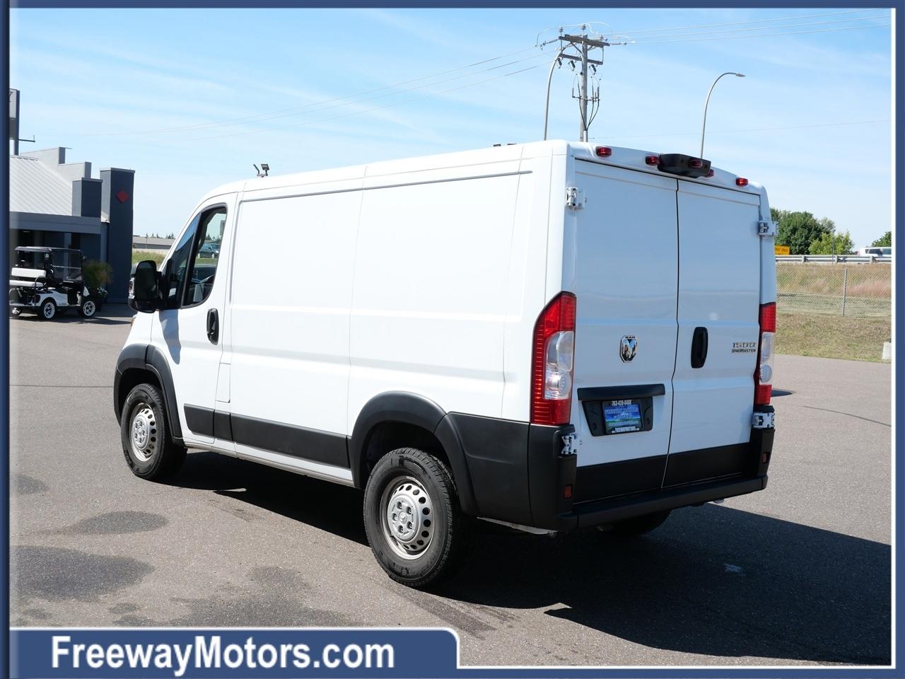 RAM ProMaster Cargo Van Tradesman 1500 Low Roof 118" WB w/Pass Seat 2024