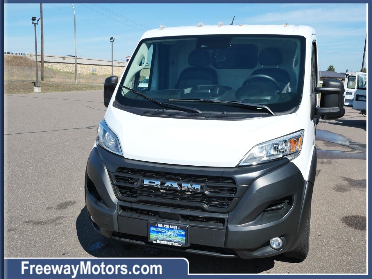 RAM ProMaster Cargo Van Tradesman 1500 Low Roof 118" WB w/Pass Seat 2024