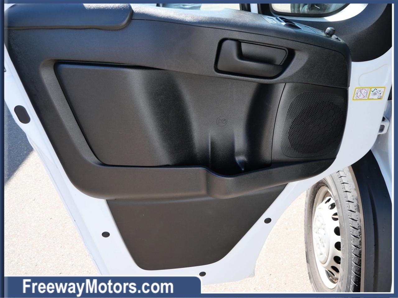 RAM ProMaster Cargo Van Tradesman 1500 Low Roof 118" WB w/Pass Seat 2024