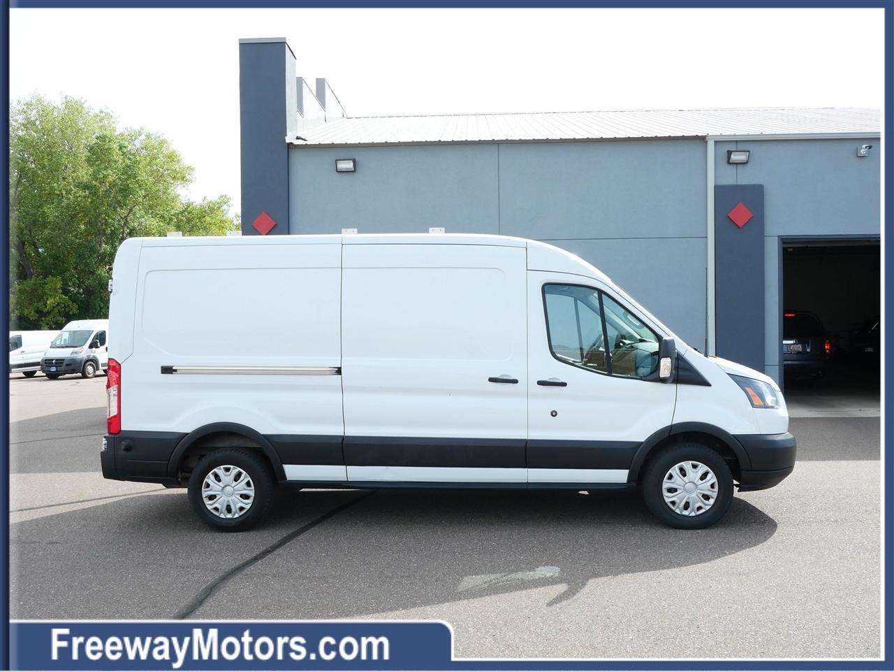 Ford Transit Van T-250 148" Med Rf 9000 GVWR Sliding RH Dr 2019