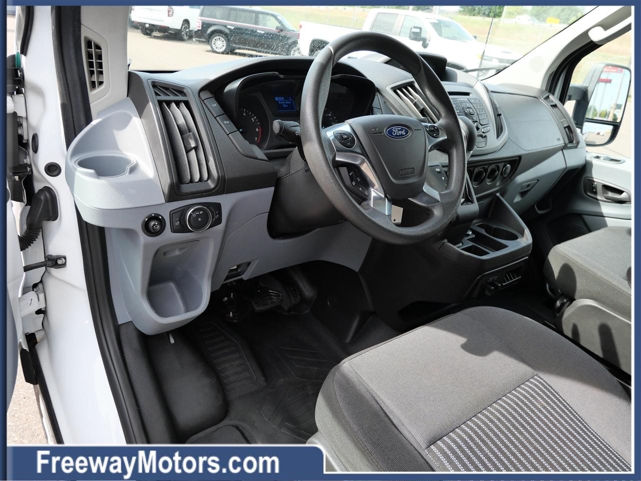 Ford Transit Van T-250 148" Med Rf 9000 GVWR Sliding RH Dr 2019