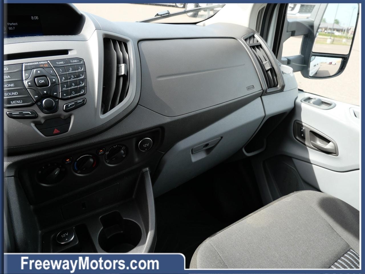 Ford Transit Van T-250 148" Med Rf 9000 GVWR Sliding RH Dr 2019