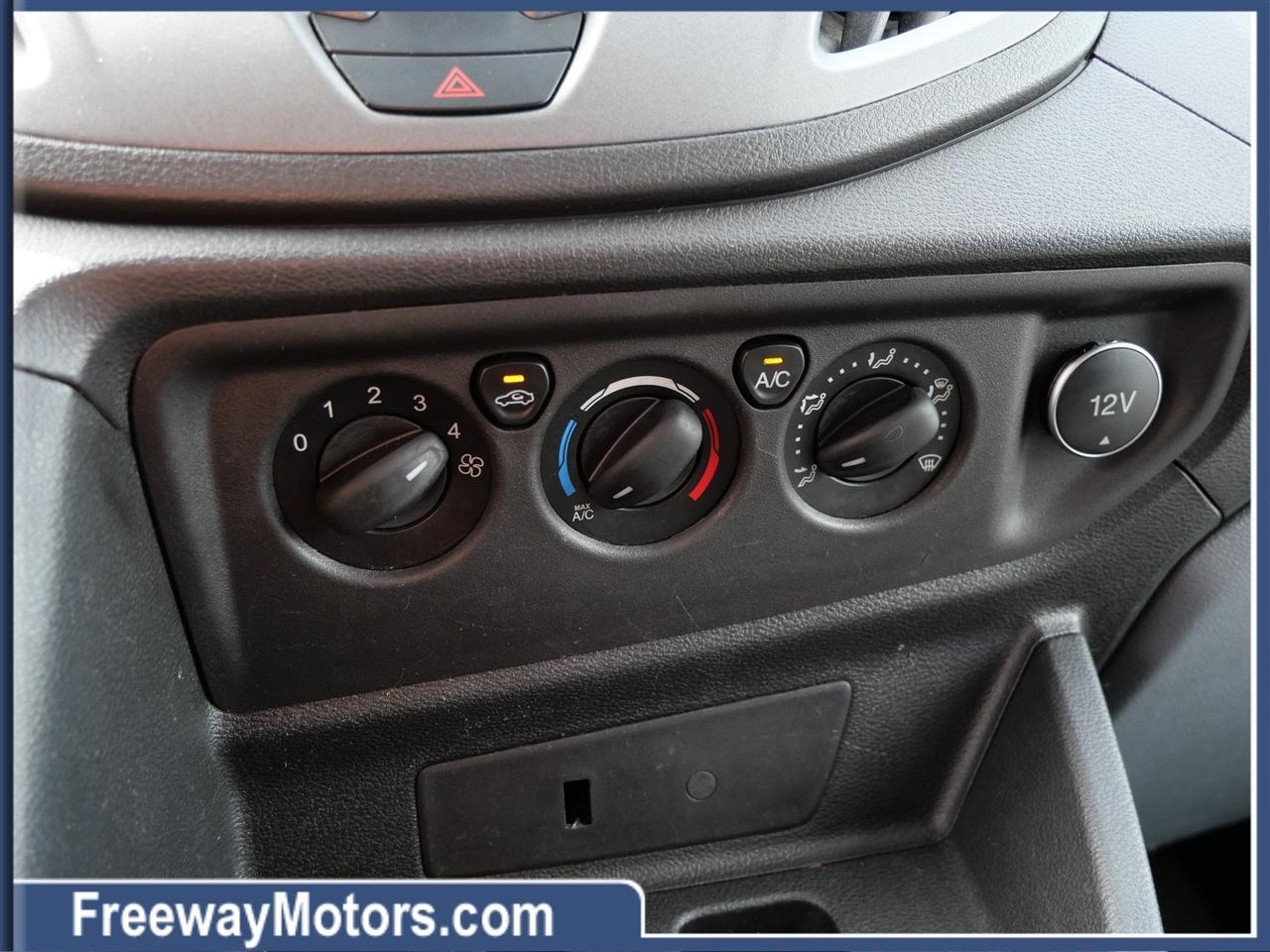 Ford Transit Van T-250 148" Med Rf 9000 GVWR Sliding RH Dr 2019