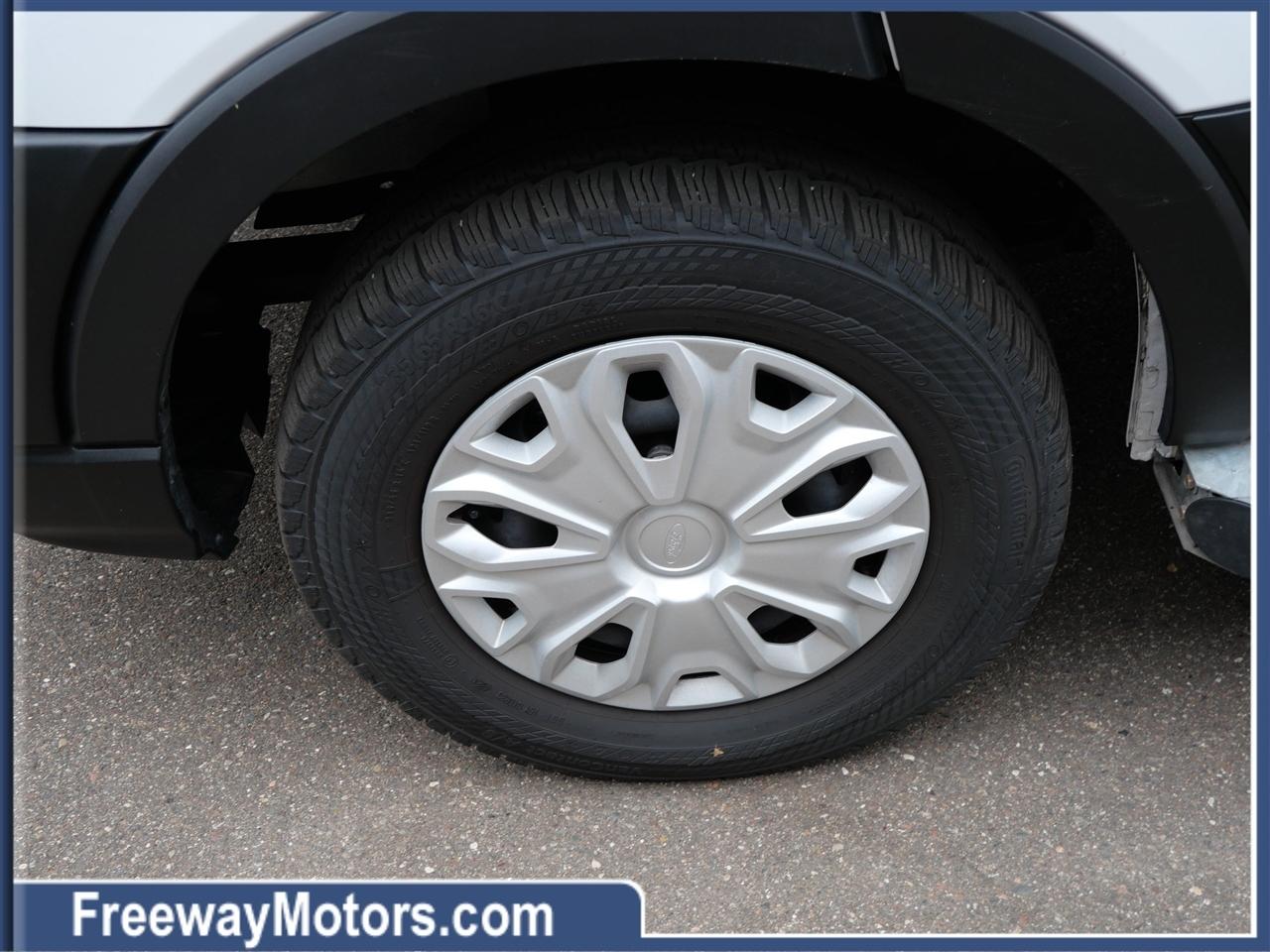 Ford Transit Cargo Van T-250 130" Low Rf 9070 GVWR RWD 2025
