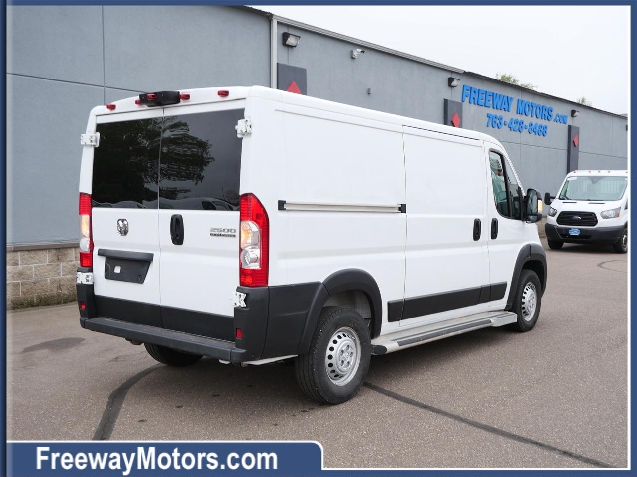 RAM ProMaster Cargo Van Tradesman 2500 Low Roof 136" WB w/Pass Seat 2025