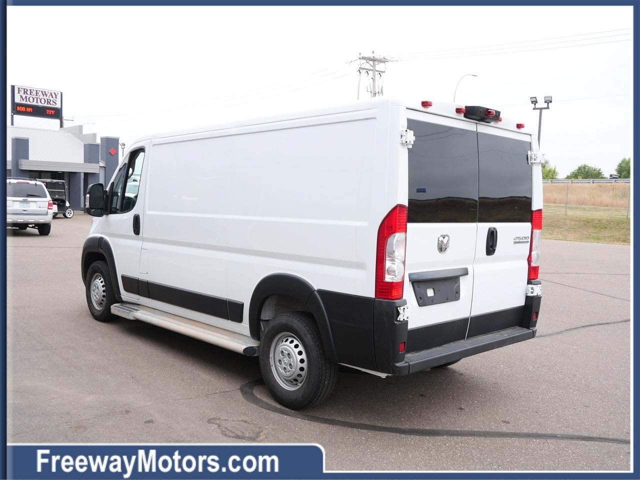 RAM ProMaster Cargo Van Tradesman 2500 Low Roof 136" WB w/Pass Seat 2025
