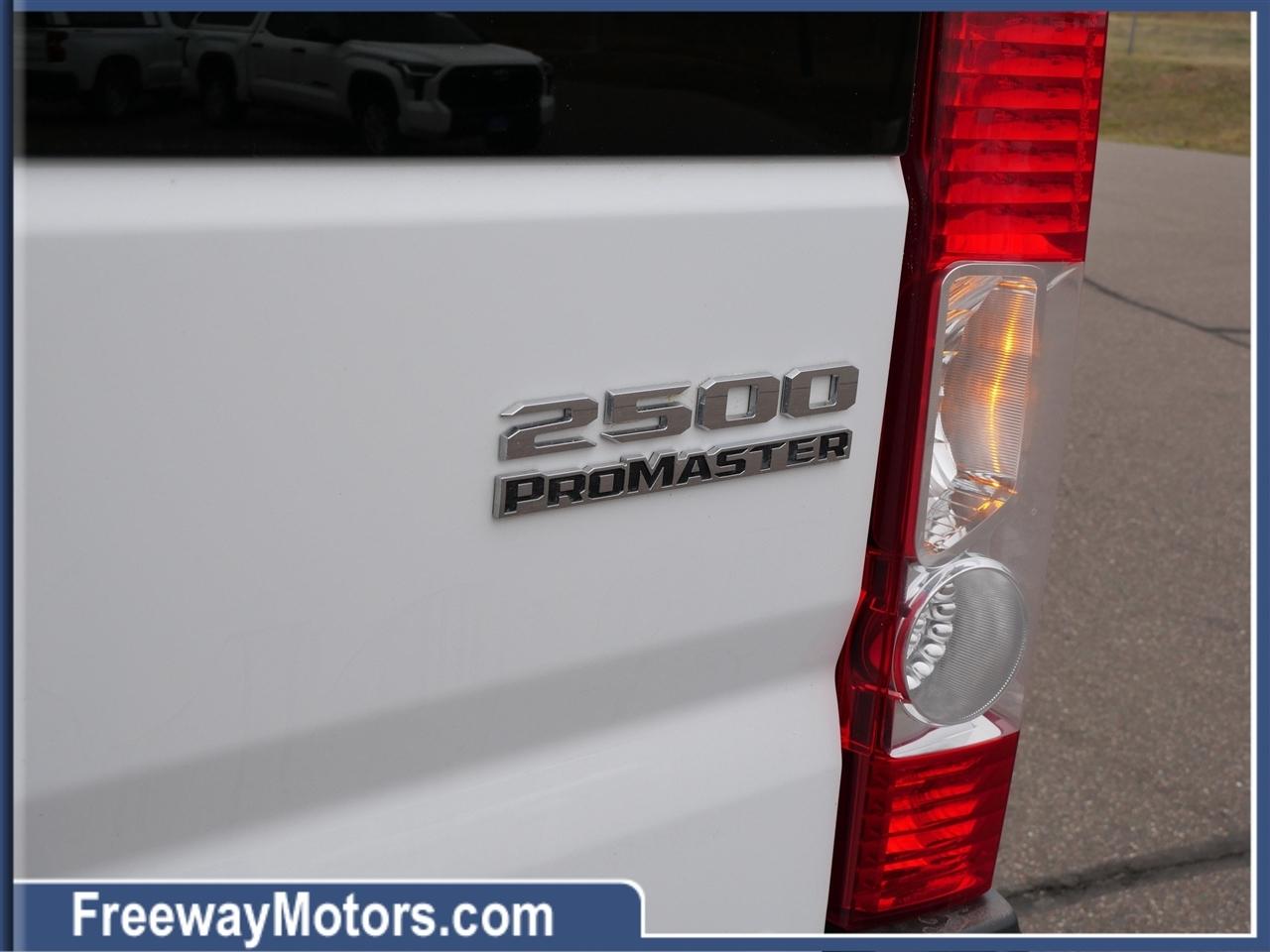 RAM ProMaster Cargo Van Tradesman 2500 Low Roof 136" WB w/Pass Seat 2025