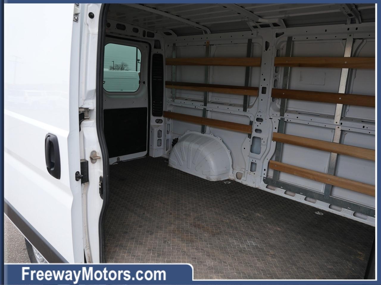 RAM ProMaster Cargo Van Tradesman 2500 Low Roof 136" WB w/Pass Seat 2025