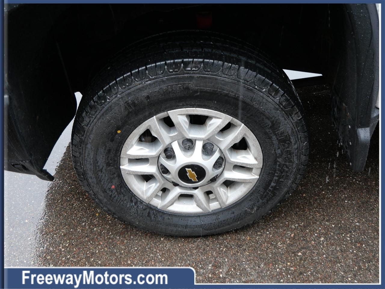 Chevrolet Silverado 2500HD 4WD Crew Cab 172" Work Truck 2024