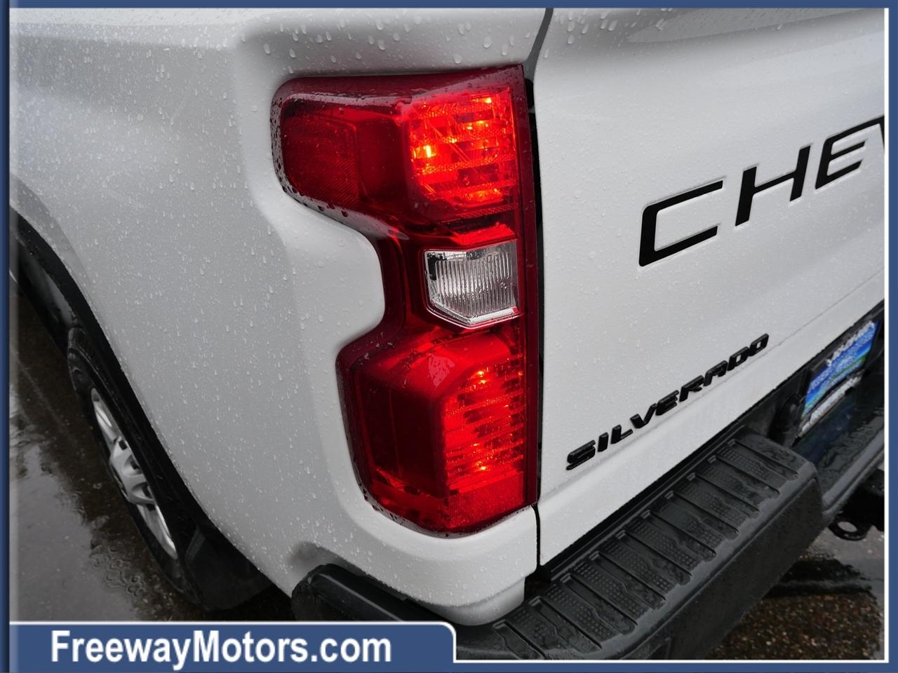 Chevrolet Silverado 2500HD 4WD Crew Cab 172" Work Truck 2024