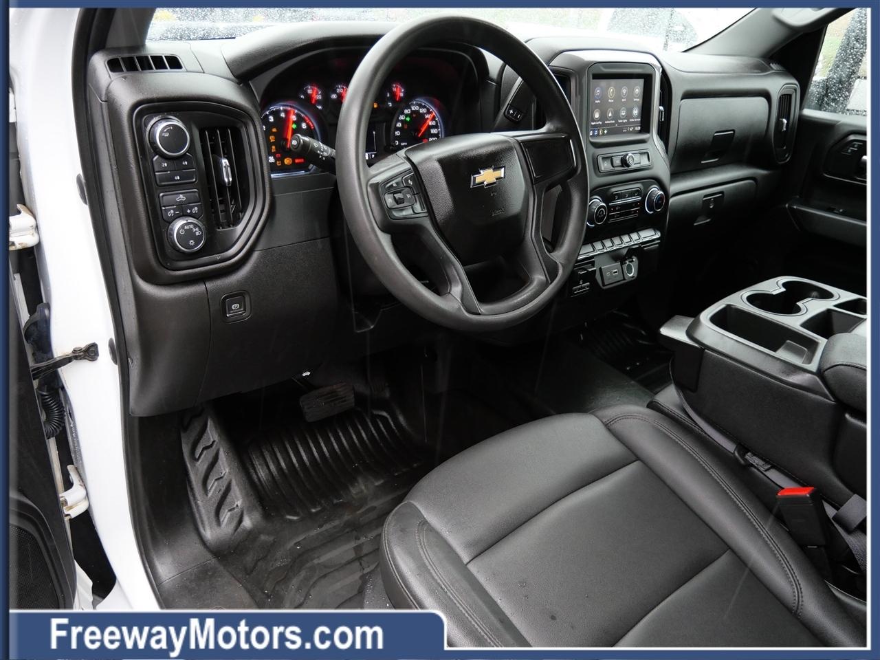Chevrolet Silverado 2500HD 4WD Crew Cab 172" Work Truck 2024