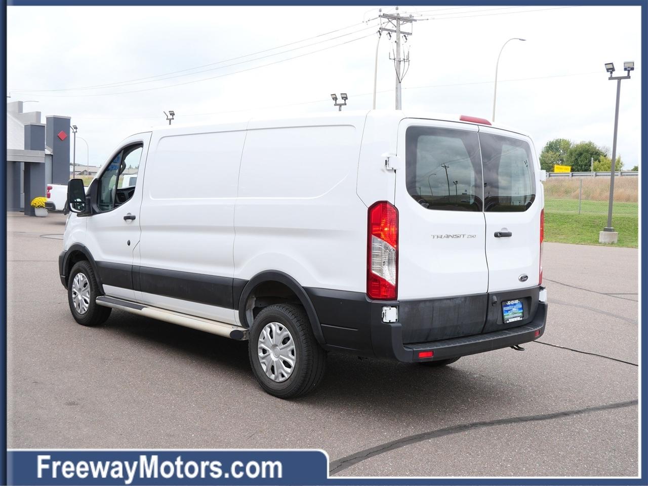 Ford Transit Cargo Van T-250 130" Low Rf 9070 GVWR RWD 2025
