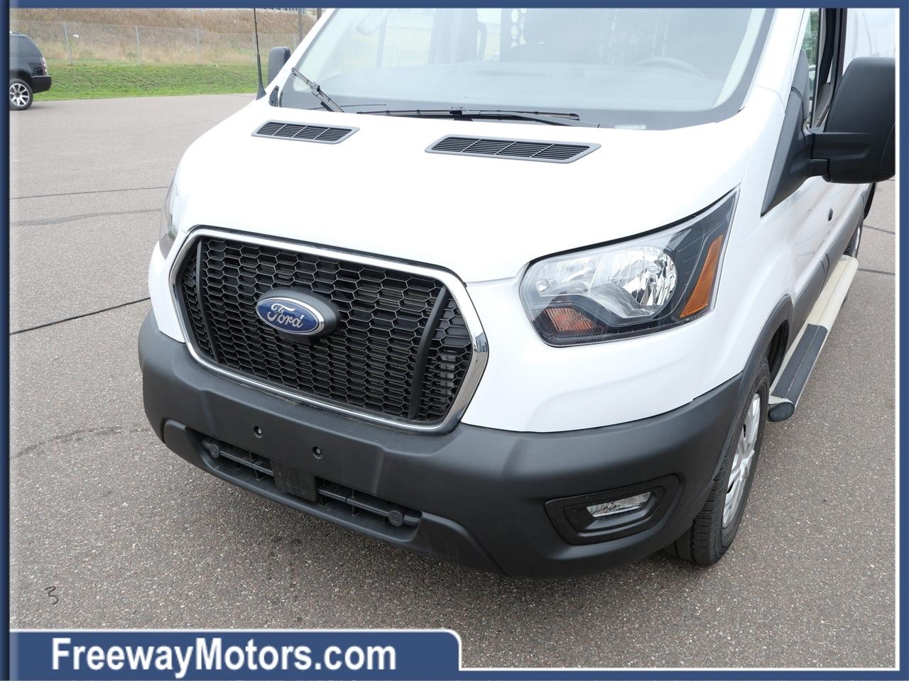 Ford Transit Cargo Van T-250 130" Low Rf 9070 GVWR RWD 2025