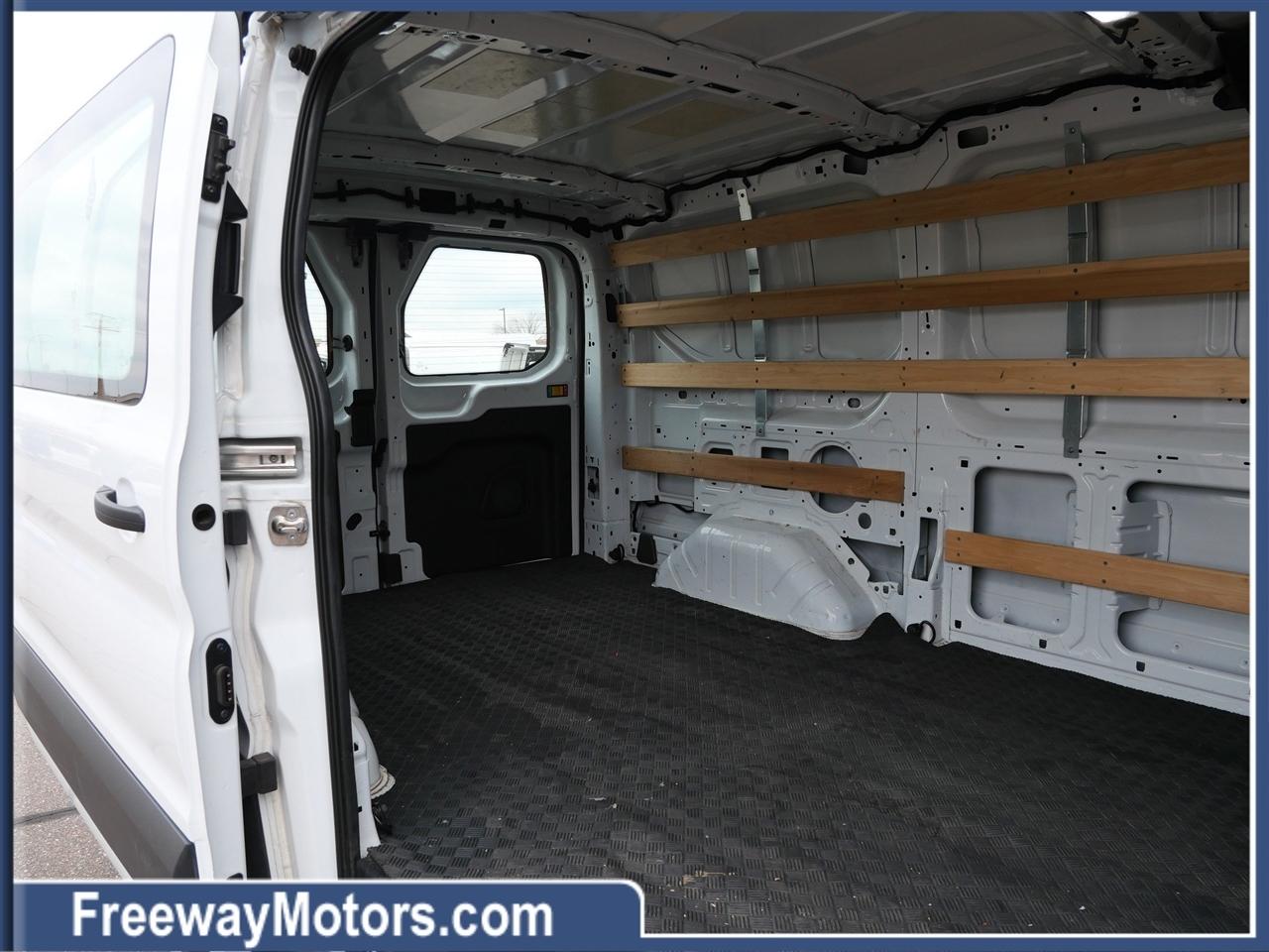 Ford Transit Cargo Van T-250 130" Low Rf 9070 GVWR RWD 2025