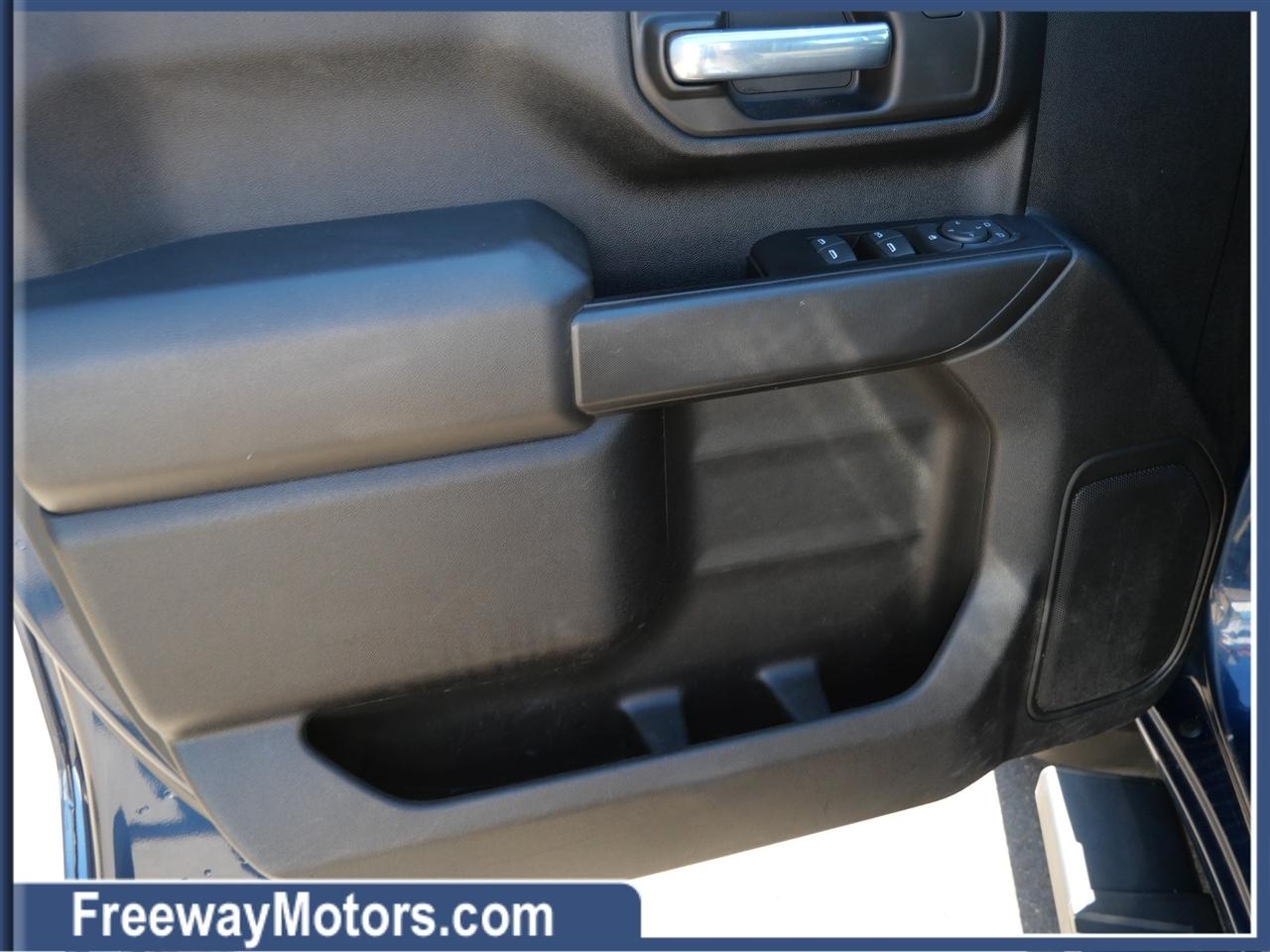 Chevrolet Silverado 2500HD 4WD Crew Cab 159" Work Truck 2022