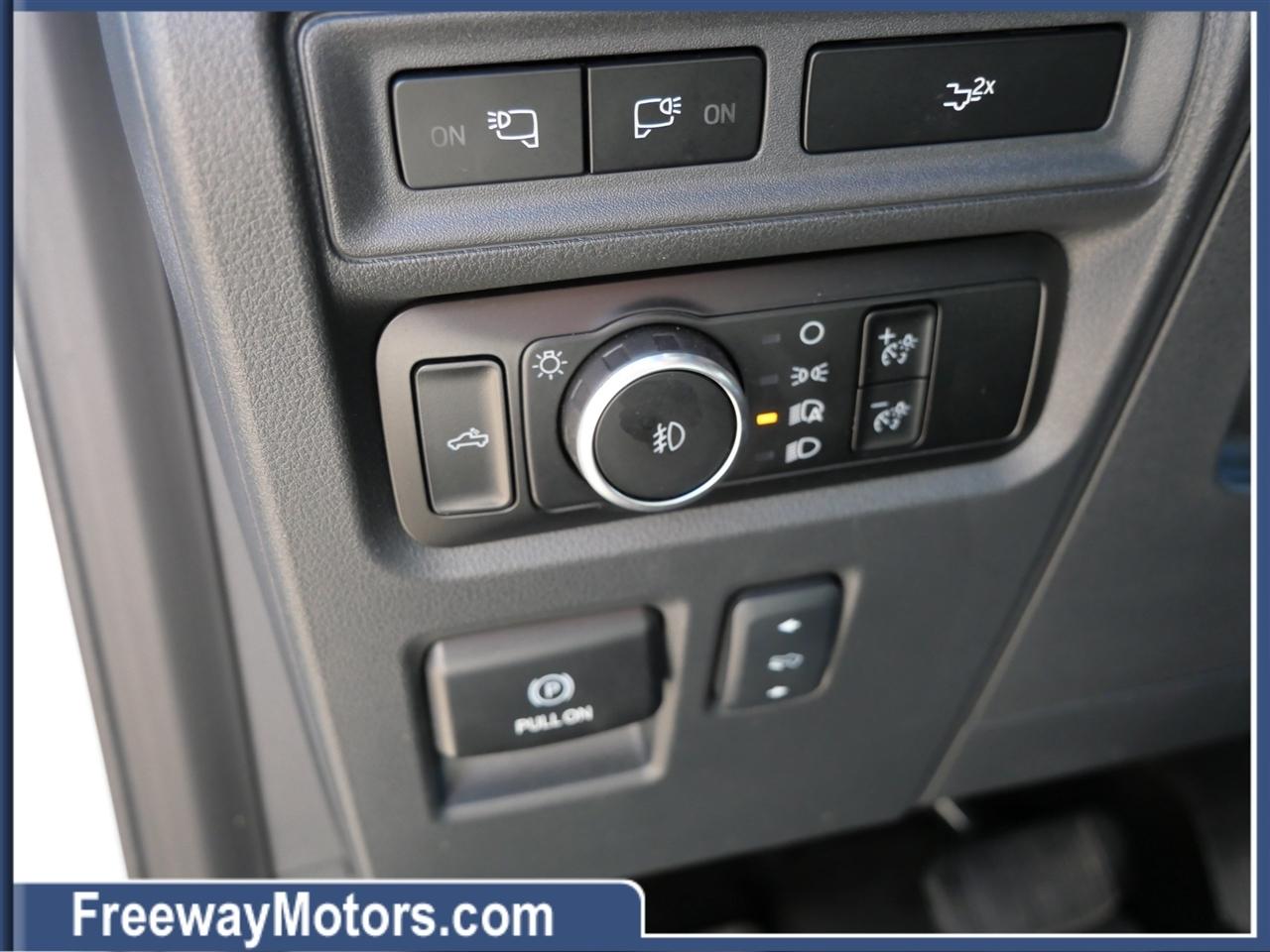 Ford F-150 King Ranch 4WD SuperCrew 5.5' Box 2023