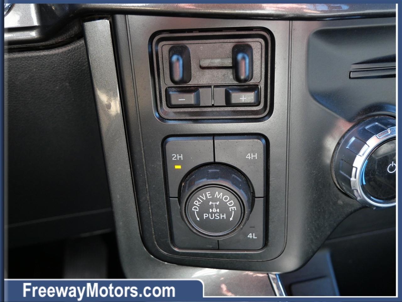 Ford F-150 King Ranch 4WD SuperCrew 5.5' Box 2023