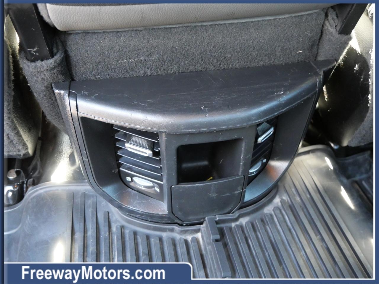 RAM 2500 Tradesman 4x4 Crew Cab 6'4" Box 2022