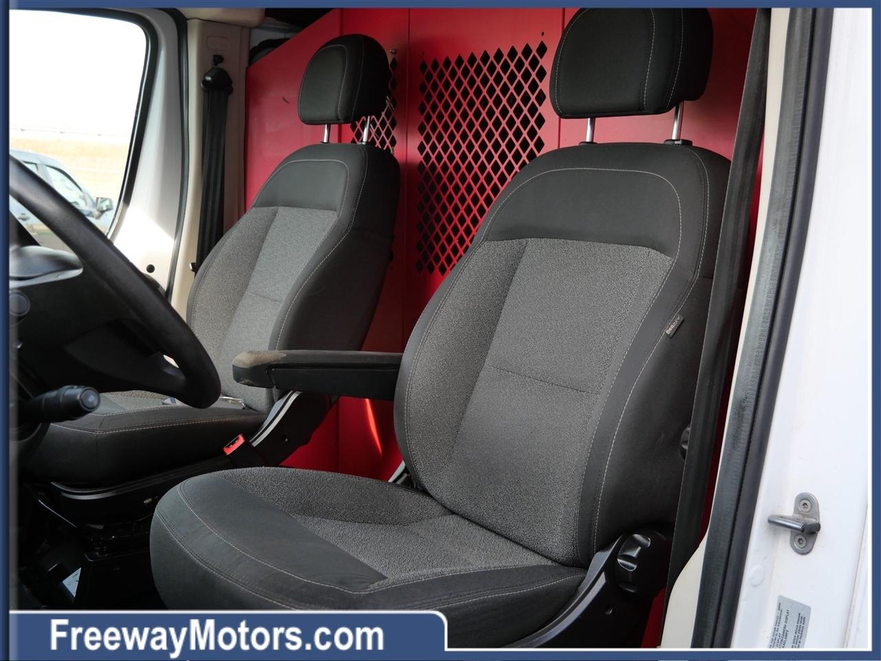 RAM ProMaster Cargo Van 1500 Low Roof 136" WB 2017