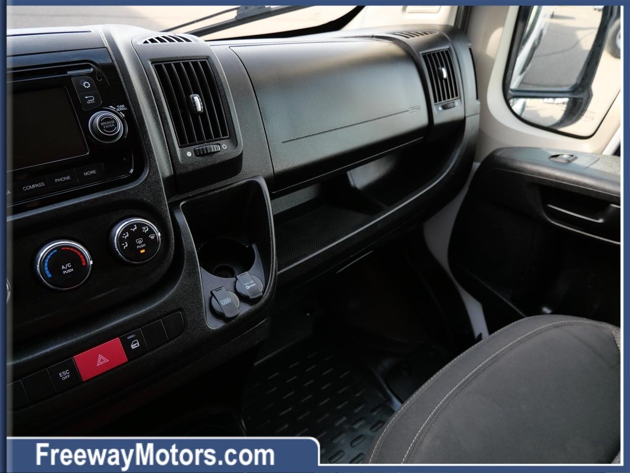 RAM ProMaster Cargo Van 1500 Low Roof 136" WB 2017