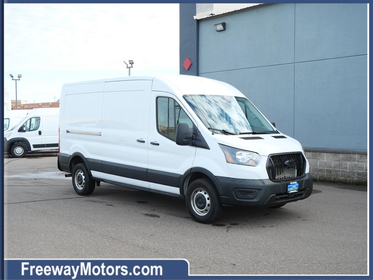 2023 Ford Transit Cargo Van T-250 130" Med Rf 9070 GVWR RWD