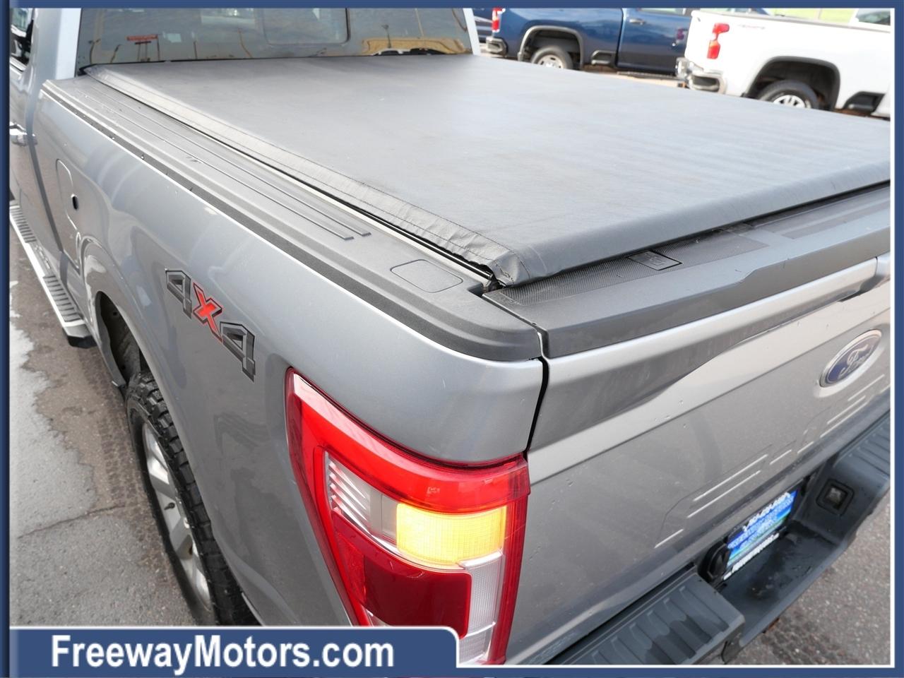 Ford F-150 XL 4WD SuperCrew 5.5' Box 2022
