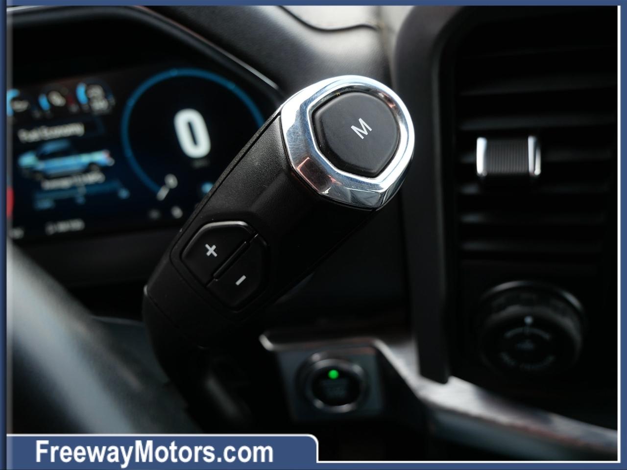 Ford F-150 XL 4WD SuperCrew 5.5' Box 2022