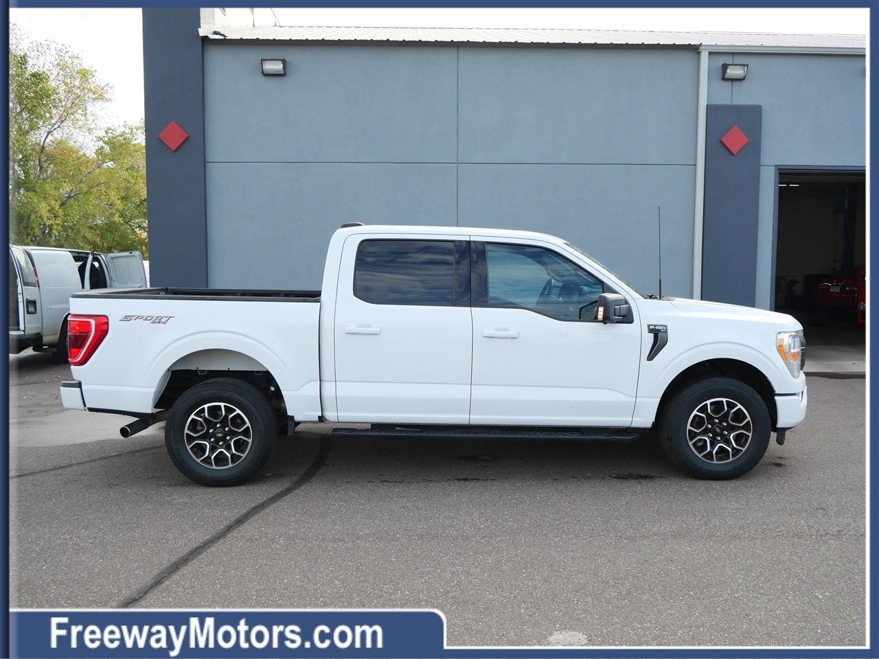 Ford F-150 XLT 4WD SuperCrew 5.5' Box 2022