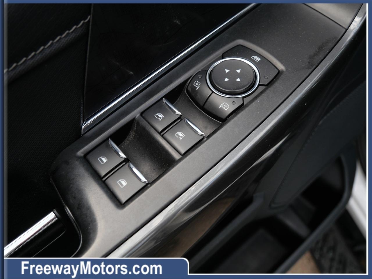Ford F-150 XLT 4WD SuperCrew 5.5' Box 2022