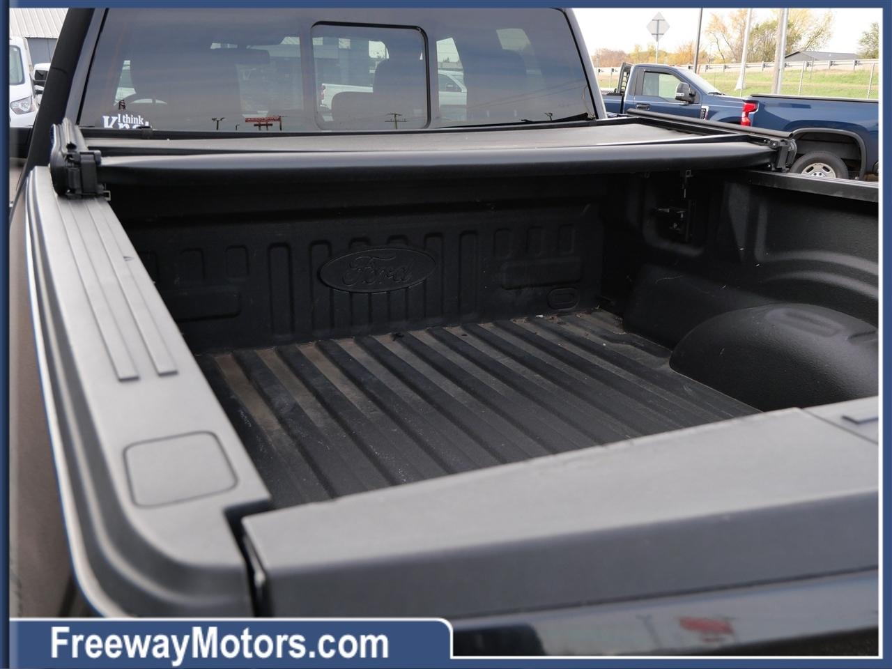 Ford F-150 Supercab 157" Lariat 4WD 2018