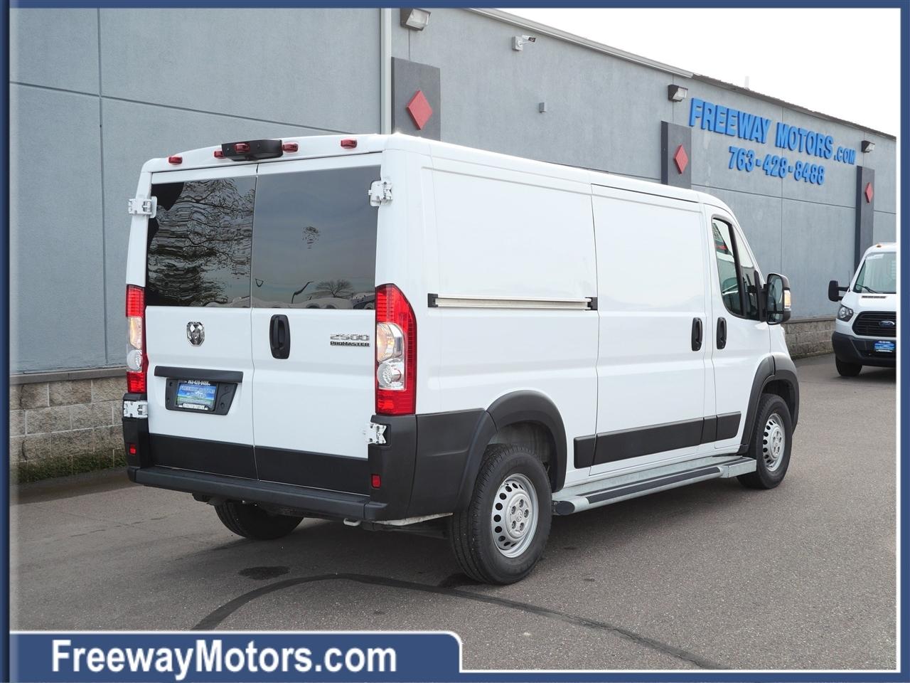 RAM ProMaster Cargo Van Tradesman 2500 Low Roof 136" WB w/Pass Seat 2025