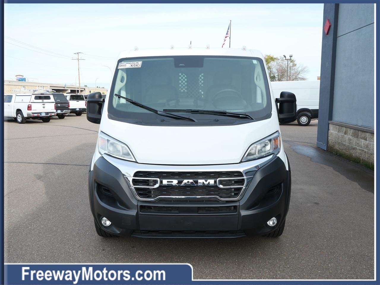 RAM ProMaster Cargo Van Tradesman 2500 Low Roof 136" WB w/Pass Seat 2025