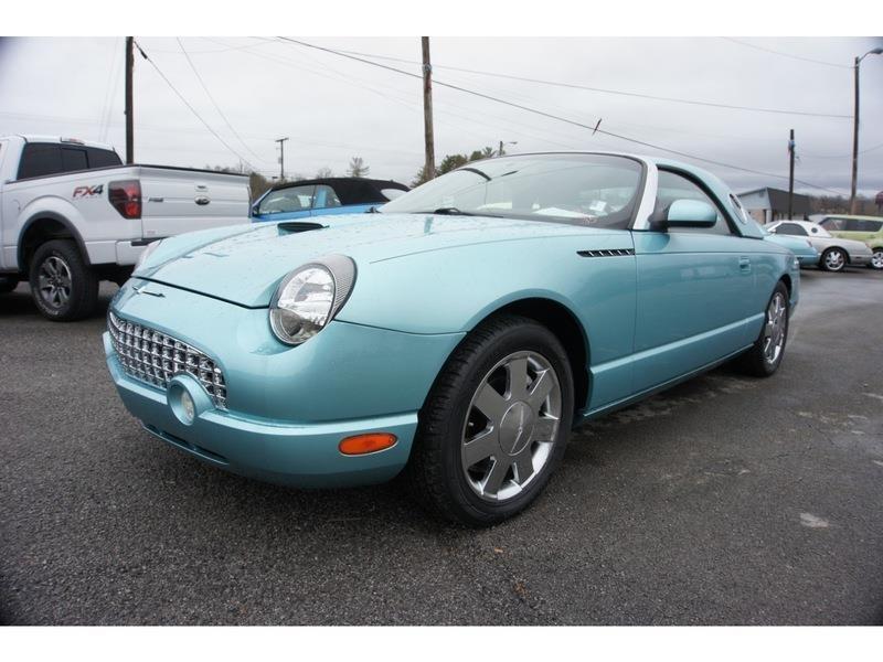 Ford Thunderbird  2002