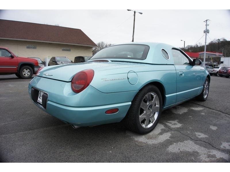Ford Thunderbird  2002