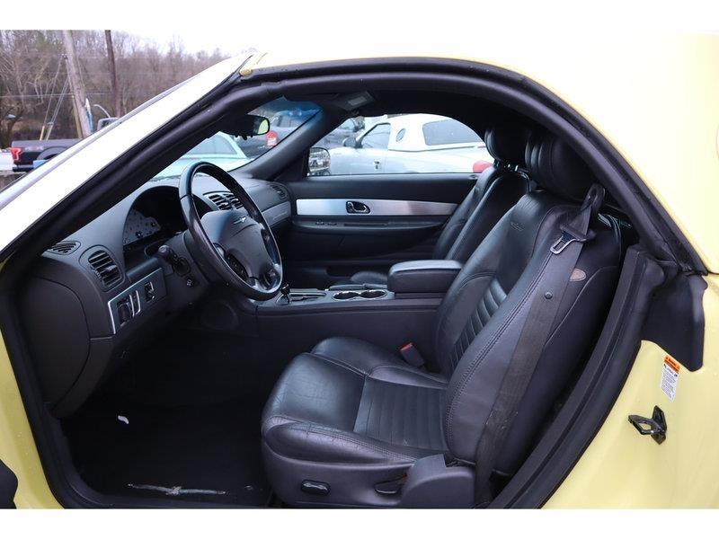 Ford Thunderbird  2002