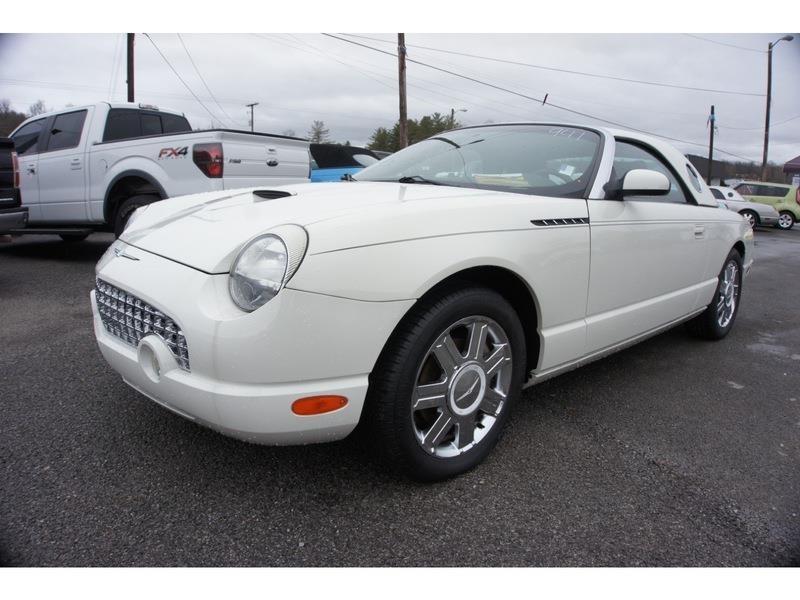 Ford Thunderbird  2002