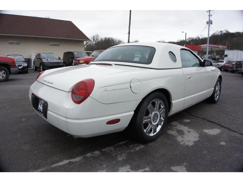 Ford Thunderbird  2002