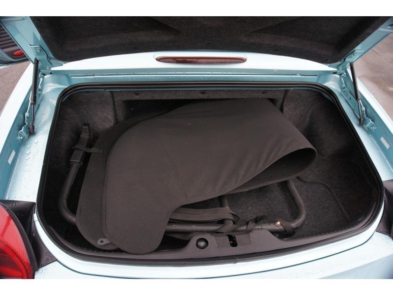 Ford Thunderbird  2002