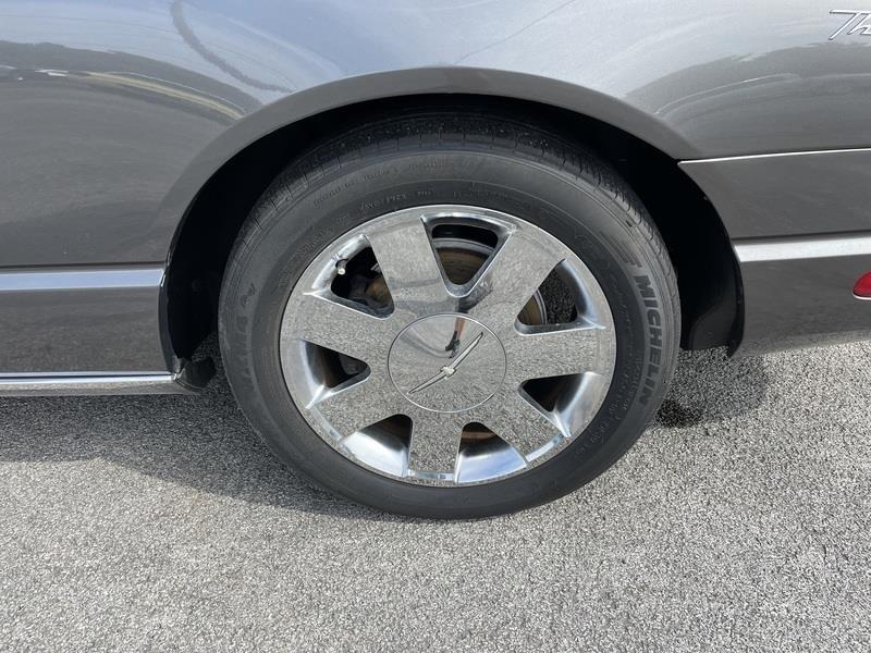 Ford Thunderbird  2003