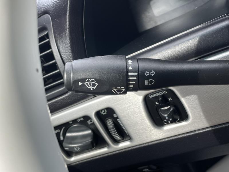 Ford Thunderbird  2003