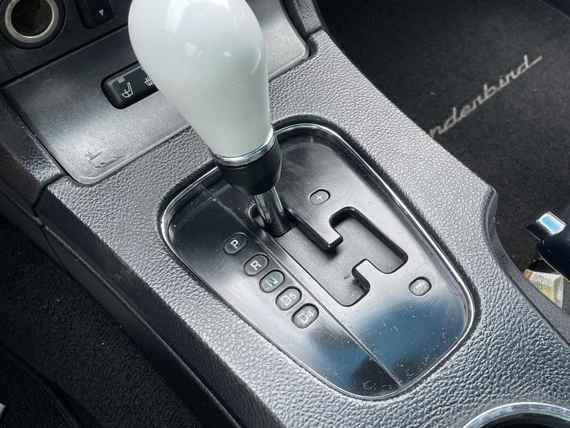 Ford Thunderbird  2003