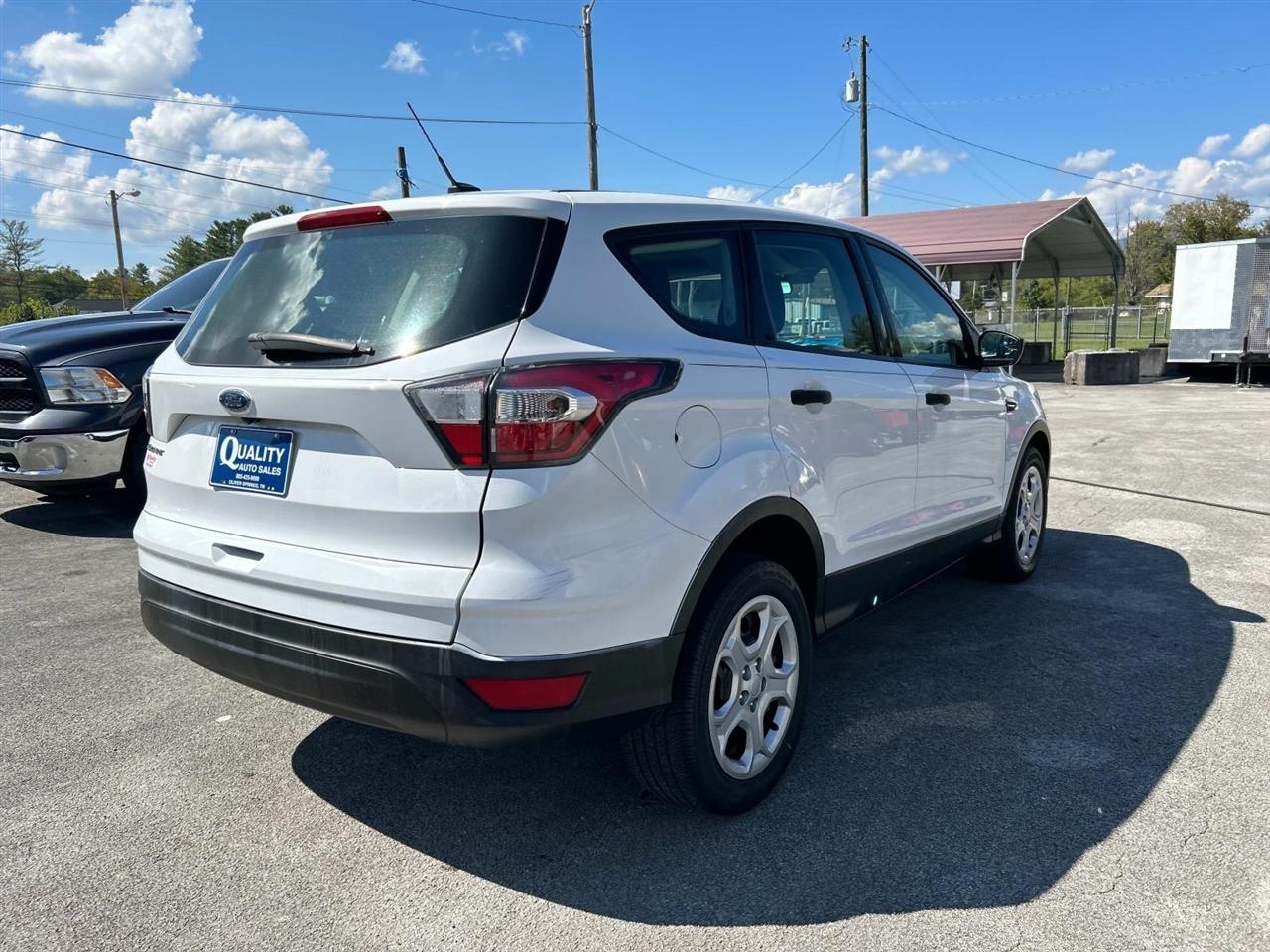Ford Escape  2017