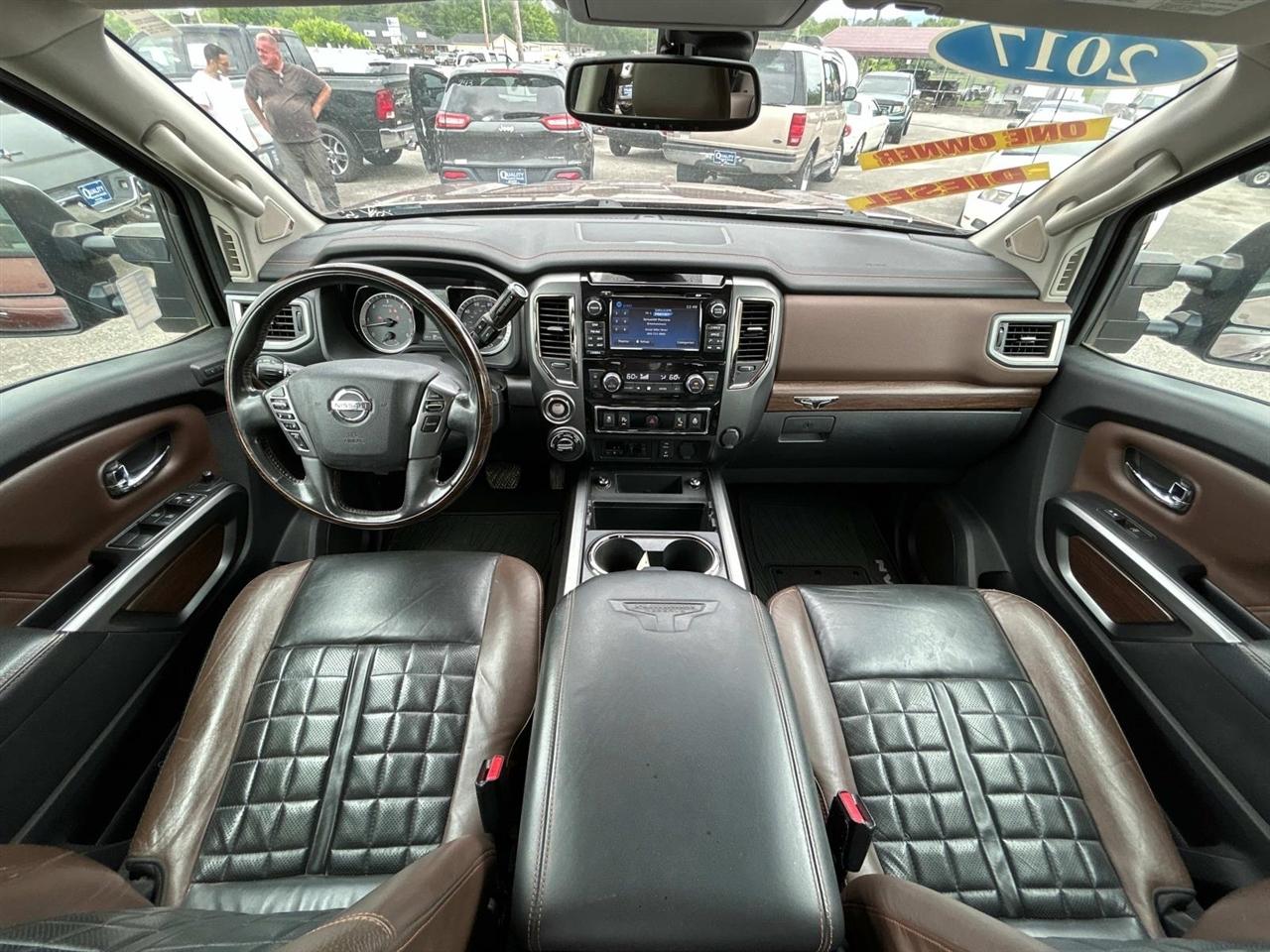 Nissan Titan XD  2017