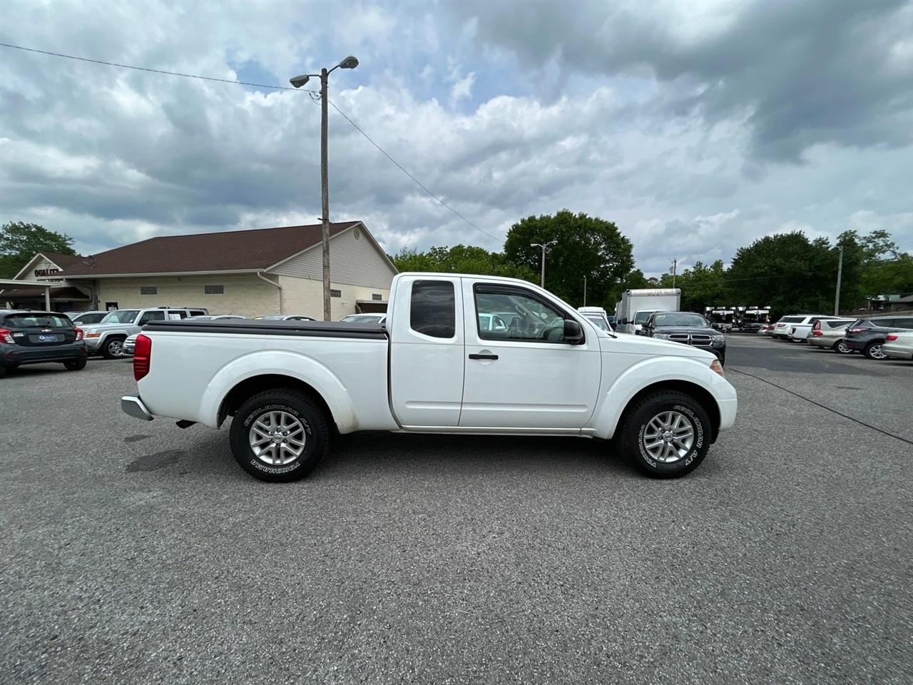 Nissan Frontier  2014