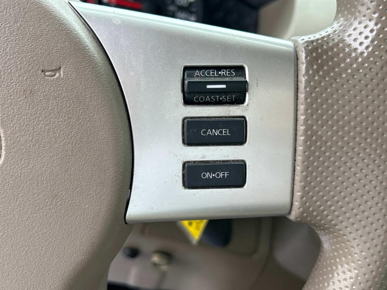 Nissan Frontier  2014