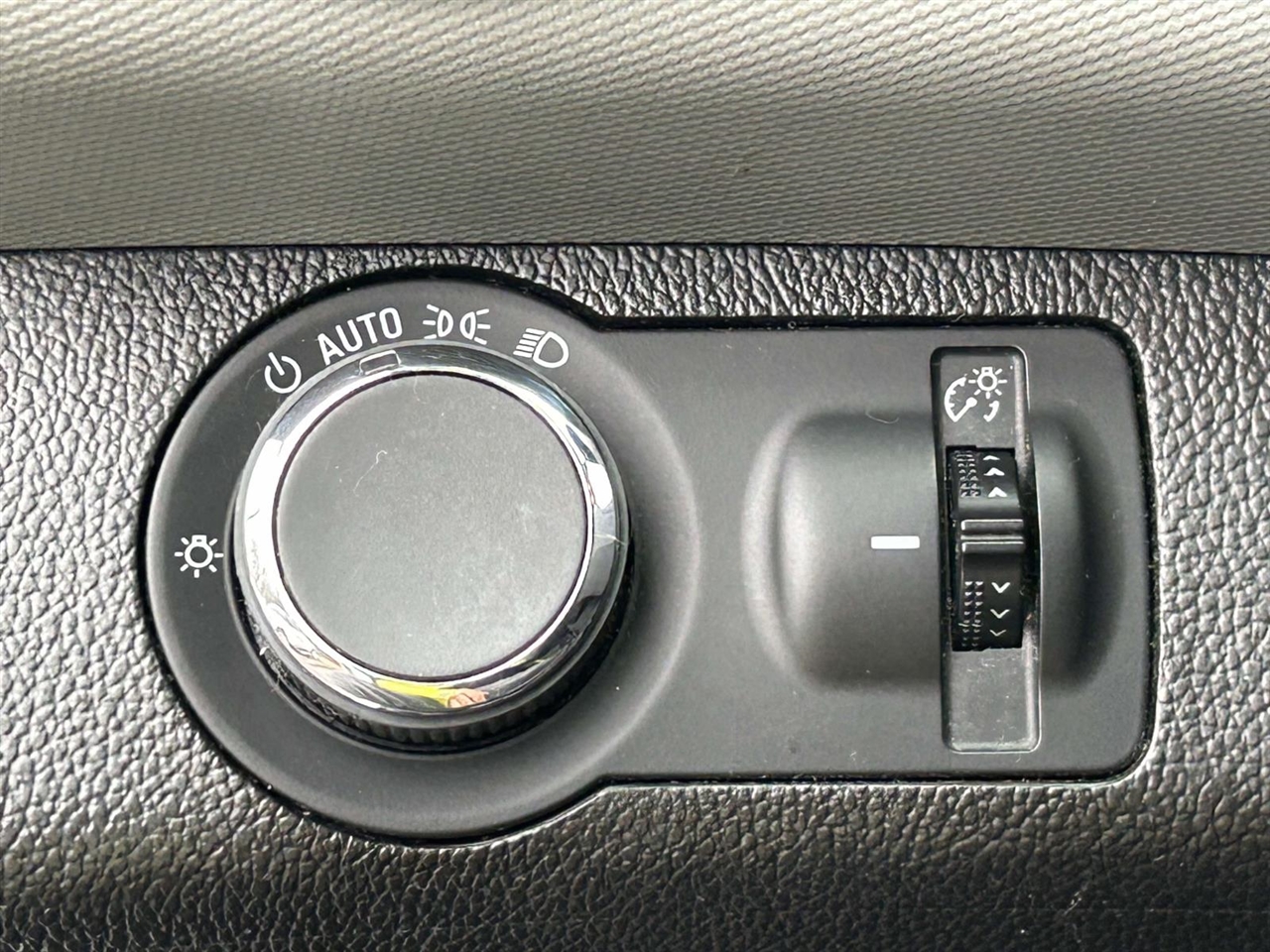 Chevrolet Sonic  2014