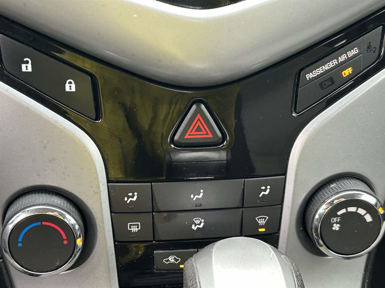 Chevrolet Cruze  2012