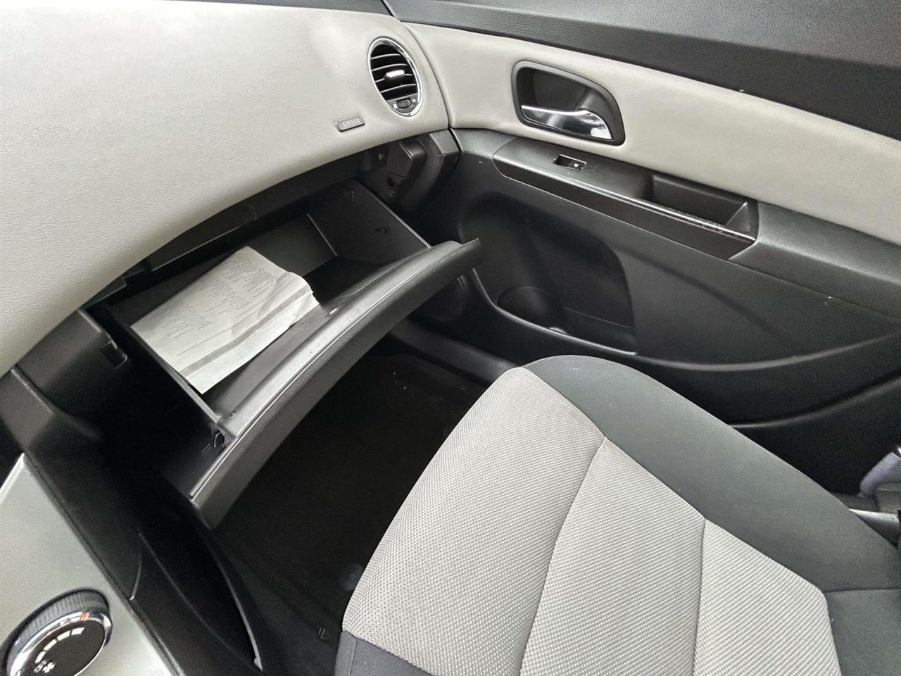 Chevrolet Cruze  2012