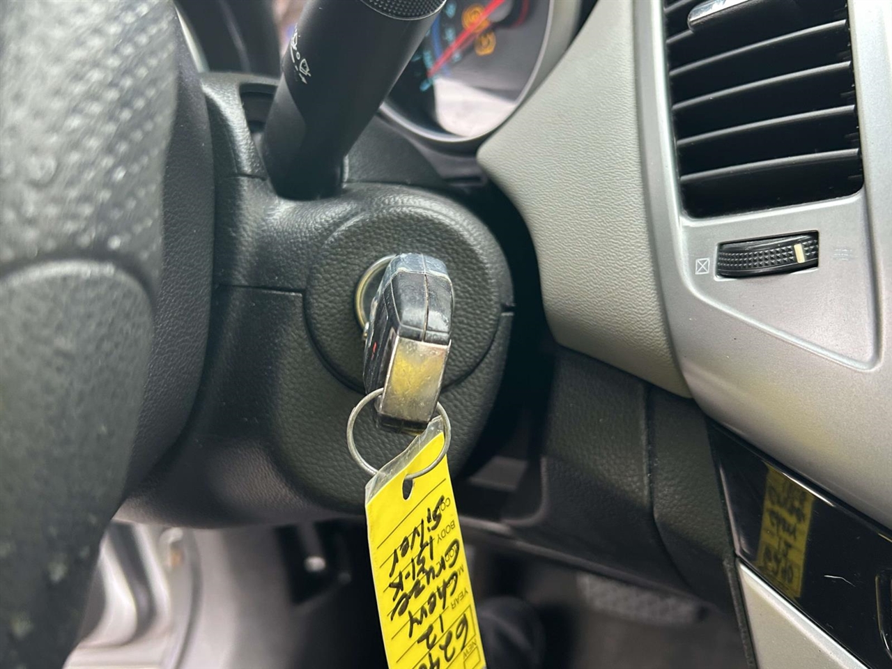 Chevrolet Cruze  2012